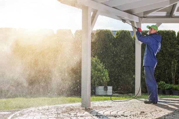 Best Pool Deck Cleaning  in Urbandale, IA